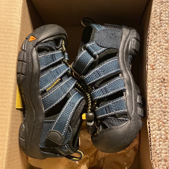 Nib keen Newport boys/unisex size 8 toddlers - Picture 5 of 6